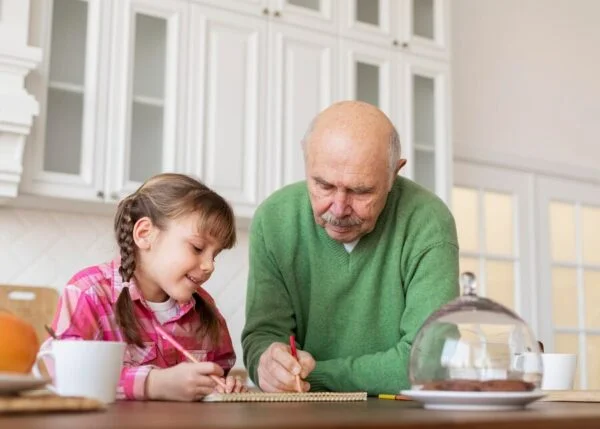 What are two positive parenting tips for middle childhood 6-8 years?
